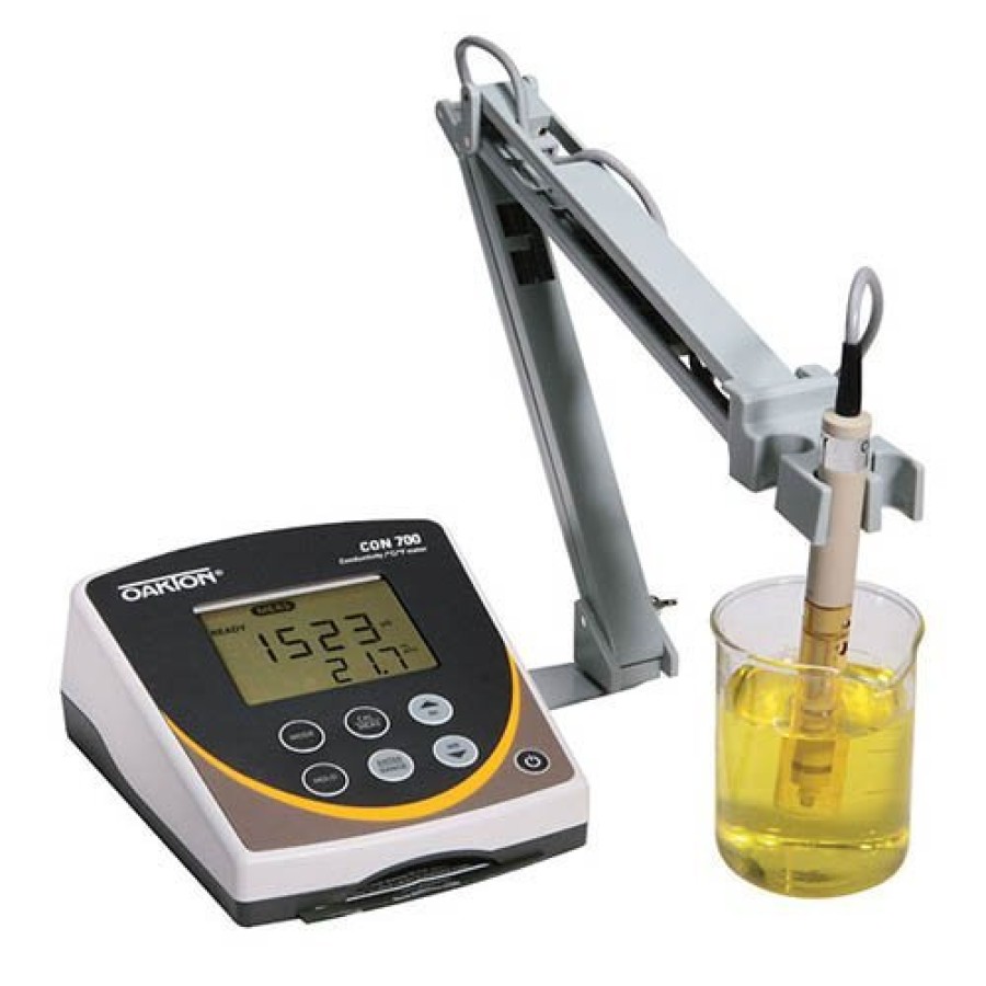 Oakton WD-35411-00 Eutech CON 700 Conductivity Benchtop with Probe and Holder